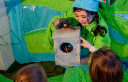 Весна. Театр на ладошке