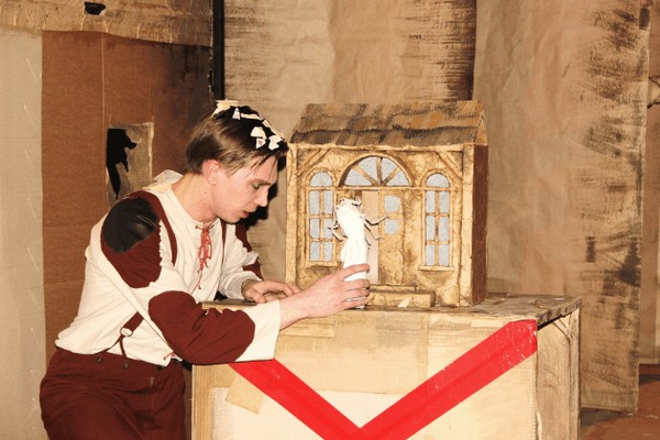 Спектакль «451 градус по Фаренгейту»