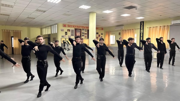 Открытый урок «Ни дня без танца»