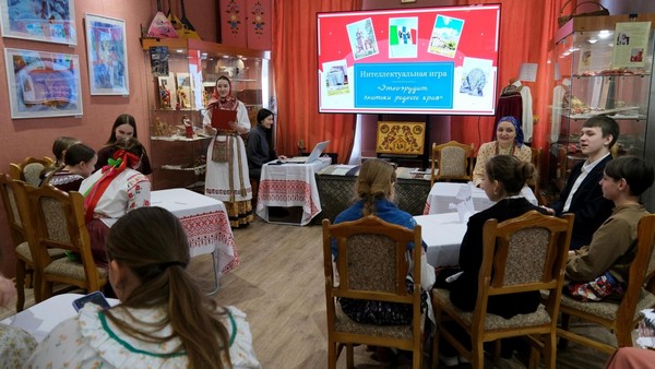 Познавательная программа «Прогулка в старину»