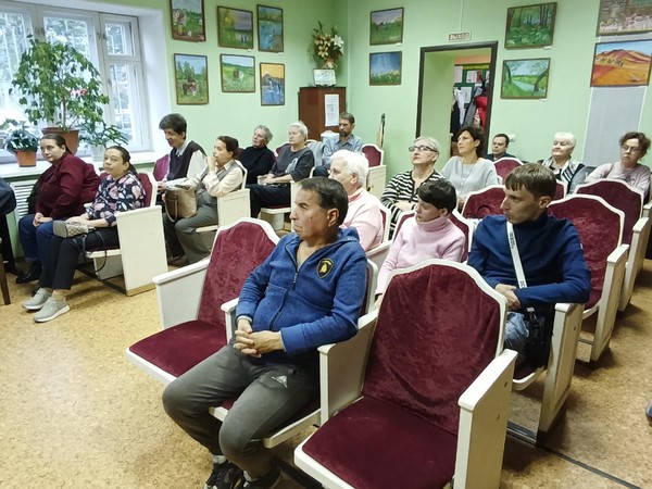 Заседание клуба общения «Диалог на равных»