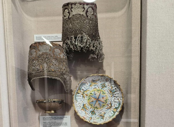 Беседа о предмете «Женские головные уборы XVII в.»