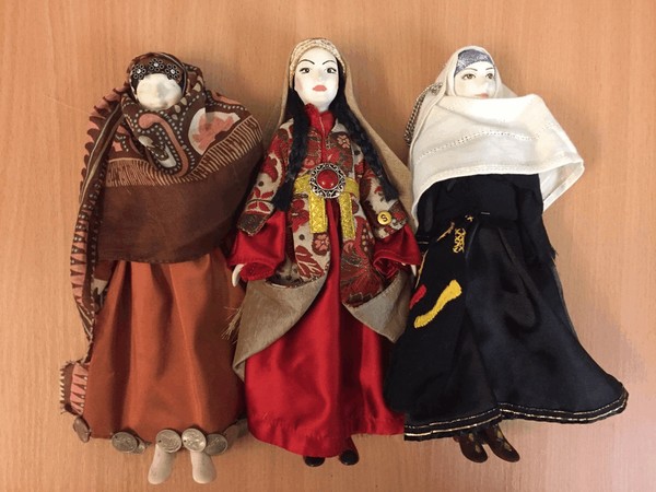 Мастер-класс «Изготовление национальных костюмов в миниатюре»