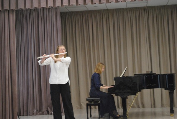 Концерт «Весеннее настроение» учащихся класса флейты