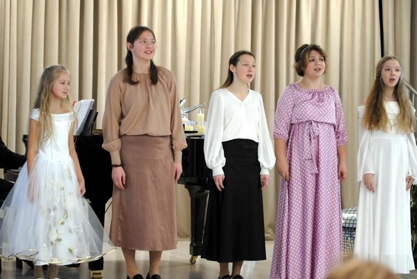 Концерт «Весенние песни» учащихся класса сольного пения