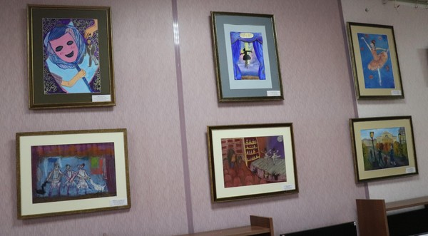 Выставка «Как хорошо, что есть театр!»