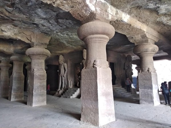 Лекция «Скалы, что помнят Будду и Шиву: искусство Махараштры»