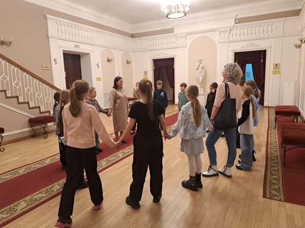 Экскурсия по театру «Закулисье»