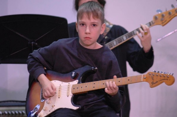 Концерт «Юные мастера гитары»