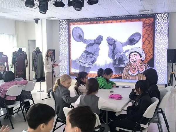 Литературно-творческий час «Магия сахалинского орнамента»