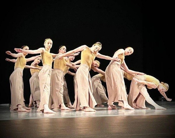 Концерт «Мы дарим вам свои сердца»