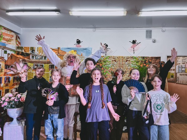 Перформанс «Мир театра»