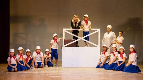 Спектакль «Добро пожаловать, или посторонним вход воспрещен»