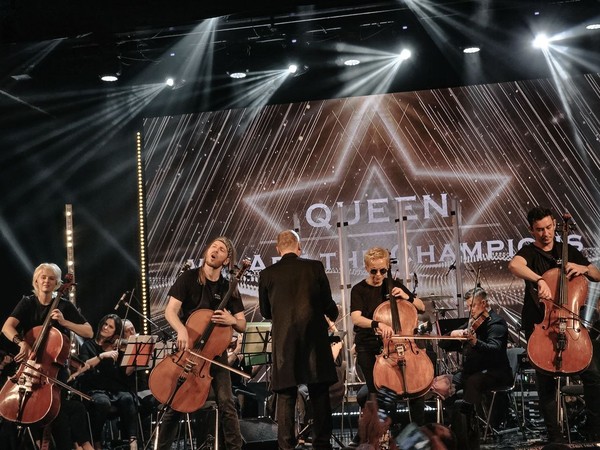 Renaissance Cellos. Мировые рок-хиты на виолончелях с симфоническим оркестром