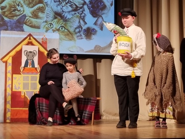 Спектакль «Кошка, которая гуляла сама по себе»
