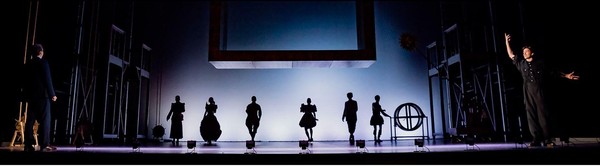 Спектакль «Иллюзия»