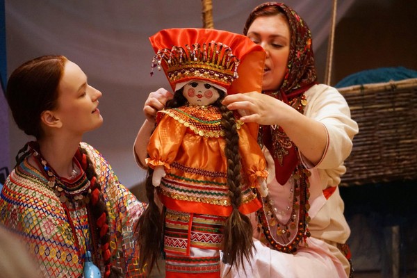 Спектакль «Юр»