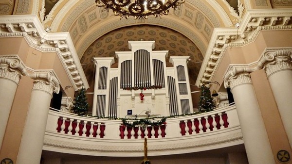 Орган при свечах. Бах и музыка Испании