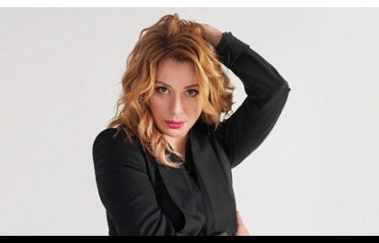 Алена Апина