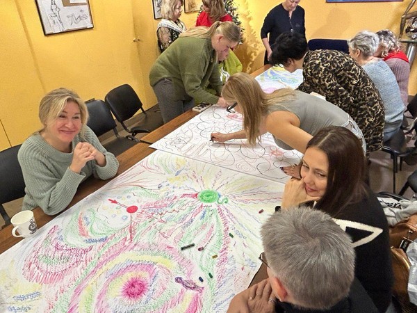 Арт-терапия: теория и практика