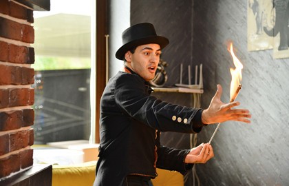 В тени иллюзий