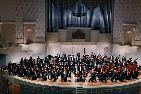 Александр Сладковский, Энджел Вонг и ГАСО Республики Татарстан