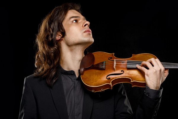 Концерт Леонида Железного и Камчатского камерного оркестра им. Г. Аввакумова