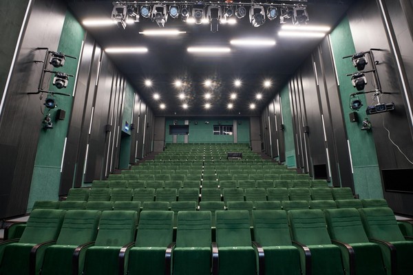 «Живая история театра»