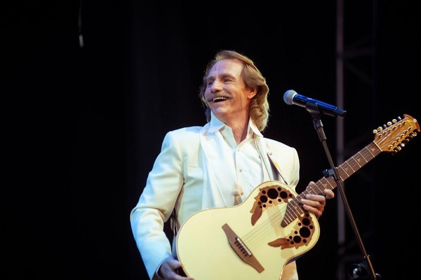 Концерт гитарной музыки «Любовь — волшебная страна» в исполнении Дмитрия Шведа