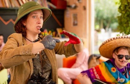 Откуда у слоненка хобот?