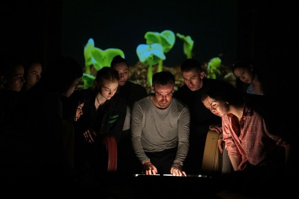 Танцевальный спектакль «Скарб»