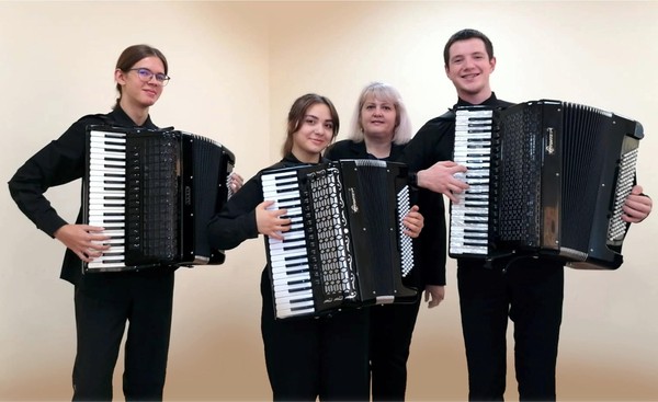 Концерт аккордеонной музыки в выставочном пространстве «Весенняя капель»