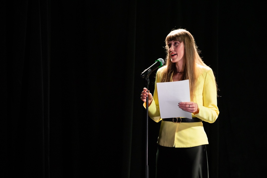 Марафон современной поэзии «Форма слова» соберёт поэтов и чтецов