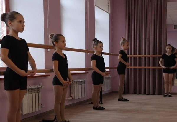 Интерактивная программа «Весенние танцы»