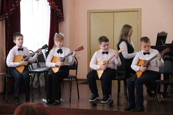 Балалаечка-певунья