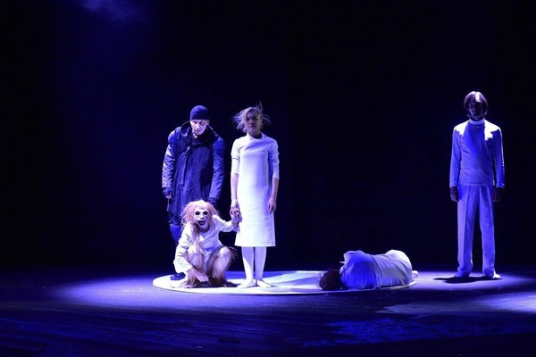 Спектакль «Пикник на обочине»