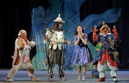 Волшебник изумрудного города (на сцене КЦ «Вдохновение»)