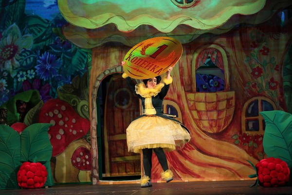 Спектакль «Бал у Цокотухи»