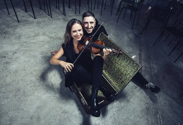 Simple Music. Simple Sunday