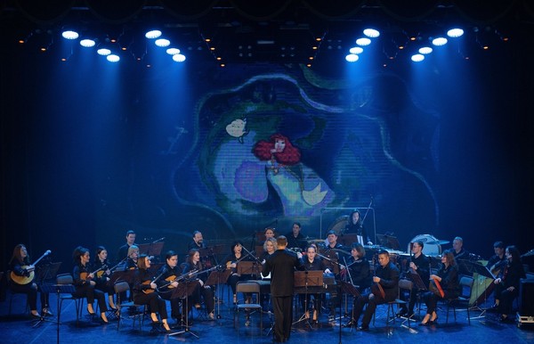 Рон Клаксон и оркестр щекотальных инструментов