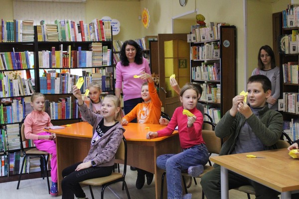 Познавательно-игровое занятие «Золоторогий олень и красные лошадки»