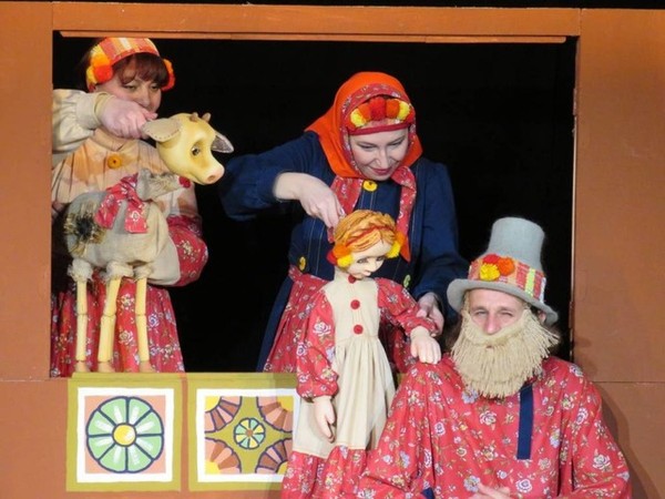 Спектакль «Соломенный бычок, смоляной бочок»