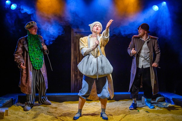 Муфта, полботинка и моховая борода