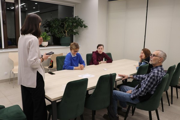 «Говорим на английском» разговорная встреча для взрослых