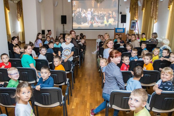 Сказка Андерсена «Дикие лебеди» из серии «Сказки с оркестром»