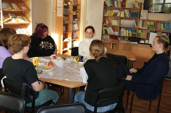 Весенняя встреча книжного клуба «Что хотел сказать автор?»