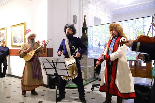 Программа «Недаром помнит вся Россия…»