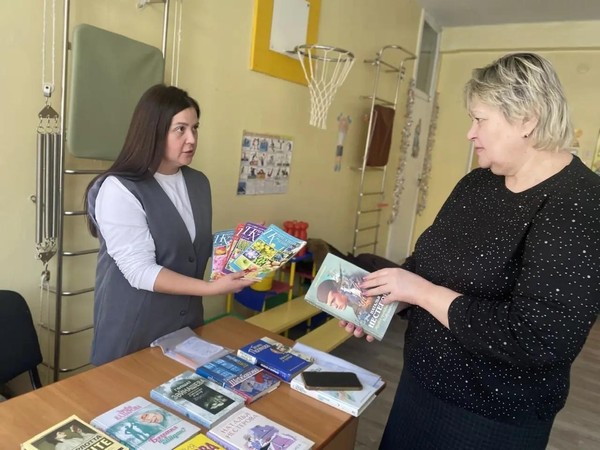 «Информационный обзор: новинки книг и журналов»