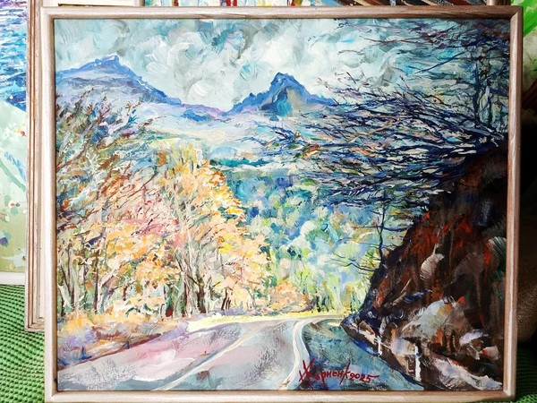 Выставка картин «Творческий парашют»