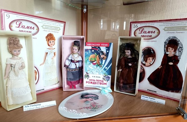 Обзор выставки декоративно -прикладного творчества «Дамы эпохи»